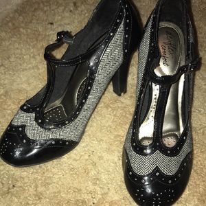 Black leather T-straps